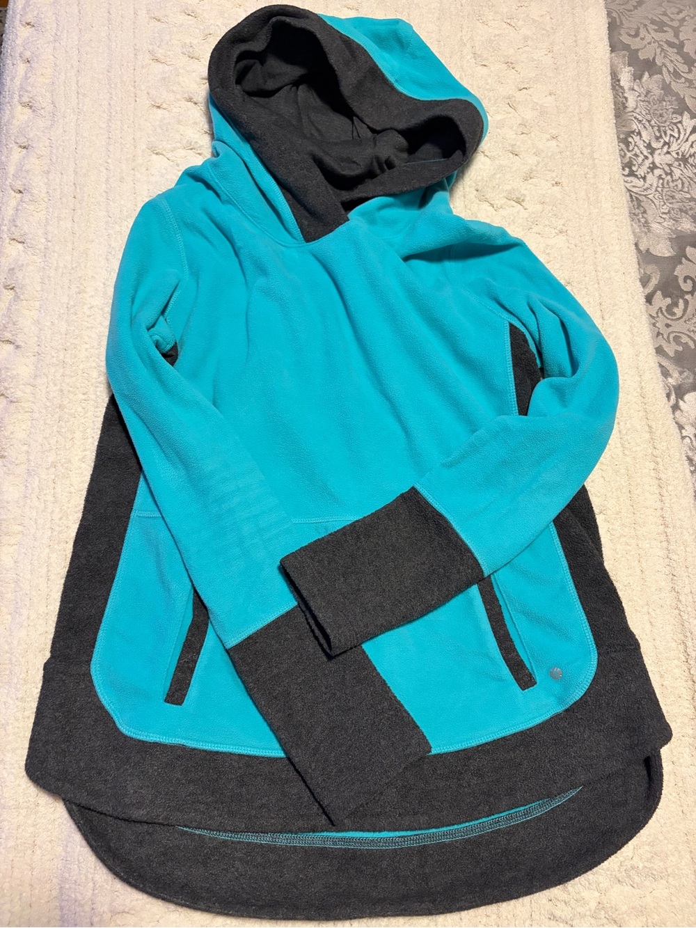 M | Teal and Charcoal Hooded Pullover